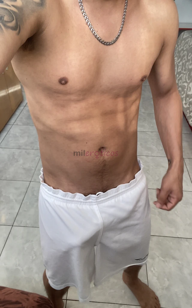 Me chamo bruno 26 anos residente da zona leste de sao paulo faco video chamadas e vendas de conteudo videos e fotos pau grosso pentelhudo e sacao cham...