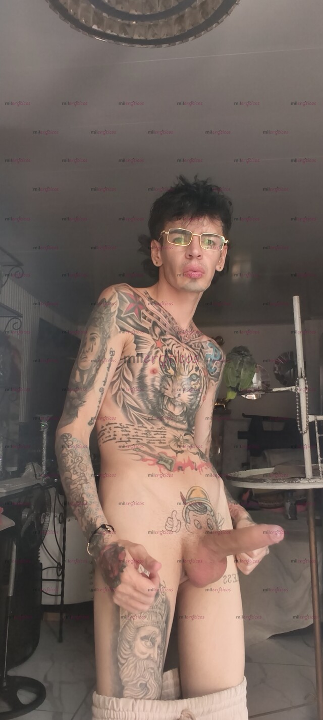 FOTOS DE FLACO ACTIVO BLANCO TATUADO VERGON RESERVADO