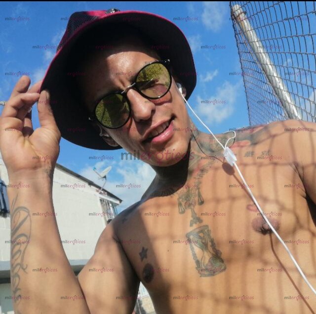 FOTOS DE HOLA SOY VÍCTOR UN CHICO RELAJADO Y EDUCADO, ME GUSTAN PASARLA BIEN