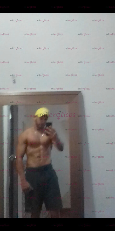 FOTOS DE RAZIEL CUBANO NUEVO EN MÉRIDA BUSCANDO COMPLACER A MUJERES DE CUALQUIER EDAD