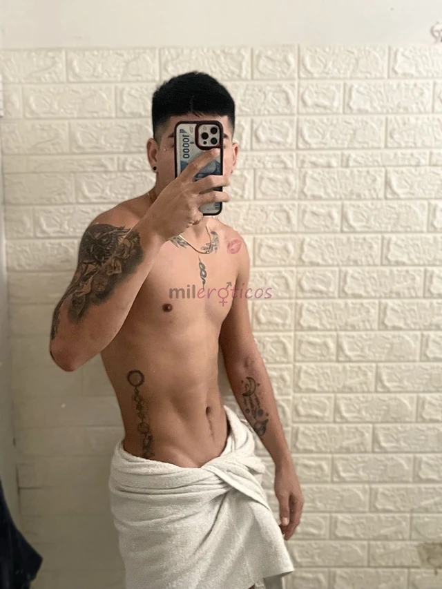 Hola soy un chico sexy y varonil respetuoso y muy profesional estare disponible para complacerte y hacerte vivir momentos unicos en vivo y en directo...