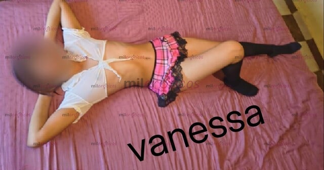 FOTOS DE VANESSA CHICA DE 18 AÑOS DISPUESTA A COMPLACERTE
