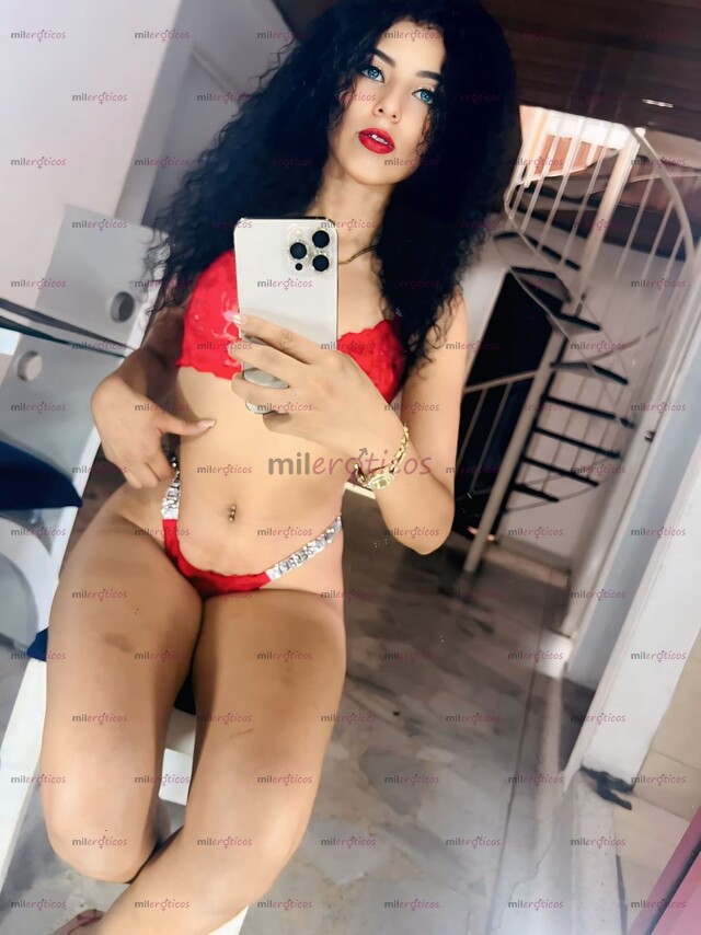 FOTOS DE INTENSA CRESPA CANDENTE CON GANAS DE DIVERSION