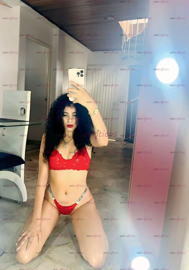 FOTOS DE INTENSA CRESPA CANDENTE CON GANAS DE DIVERSION