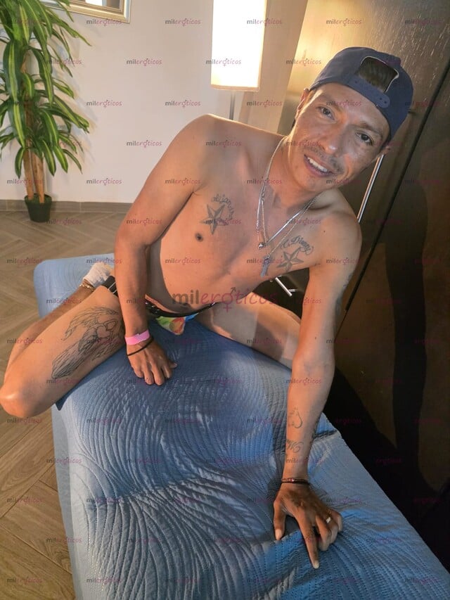 FOTOS DE RICO CHACALITO DISPUESTO A TODO TIPO DE TEMA EN LA CAMA