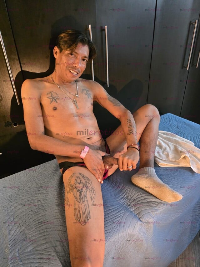 FOTOS DE RICO CHACALITO DISPUESTO A TODO TIPO DE TEMA EN LA CAMA