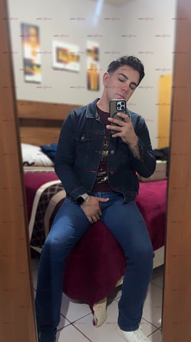 FOTOS DE DISPONIBLE CON MUCHAS GANAS DE TIRAR LECHE EN TU BOCA