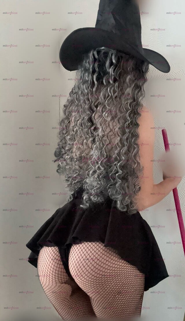 FOTOS DE SEXY BRUJITA TE ENCANTARA EL.RICO ORAL QUE TENGO PARA TI ESTE HALLOWEN