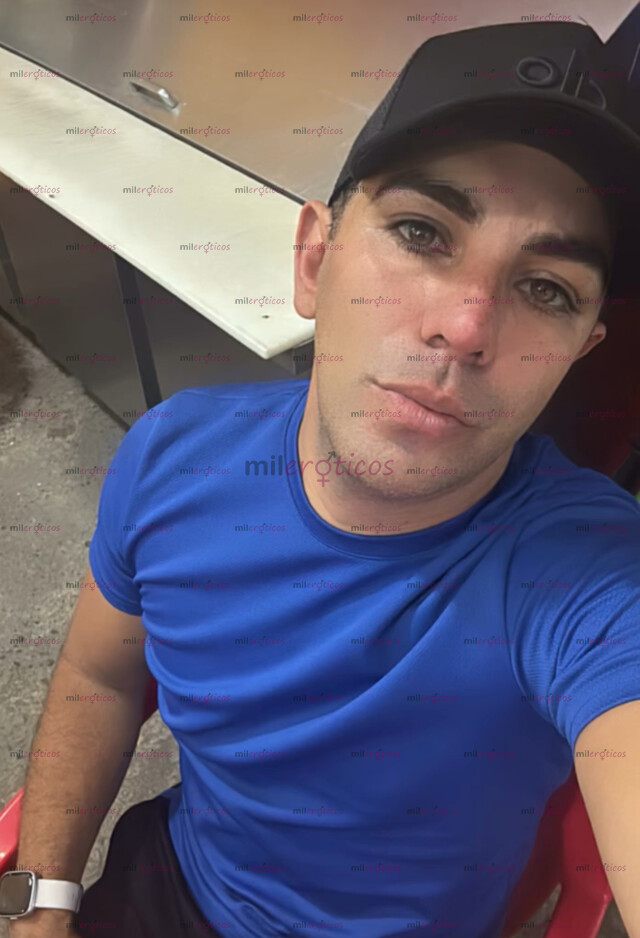 FOTOS DE EL TERCERO QUE NECESITAS PARA VER COJER A TU ESPOSA Y DISFRUTARLO AL MÁXIMO