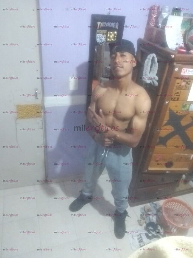 FOTOS DE MORENITO COGELON, DISPUESTO A TODO TIPO DE FANTASÍA Y TRAVESÍA