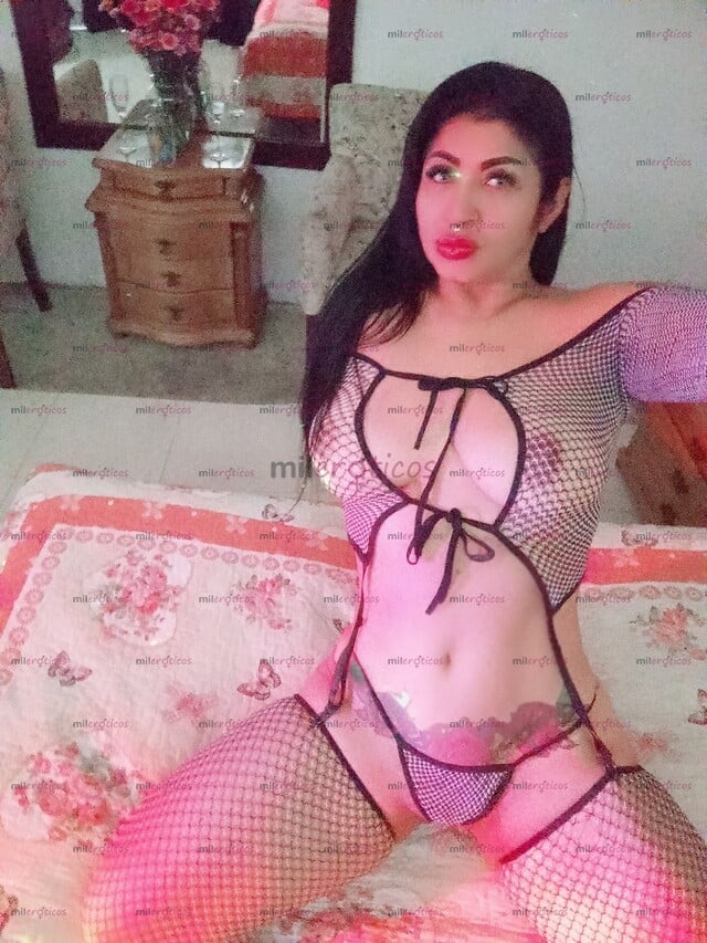 FOTOS DE ACABO DE LLEGAR MEDELLÍN PERROTA KENDALL METEMELO HASTA EL FONDO