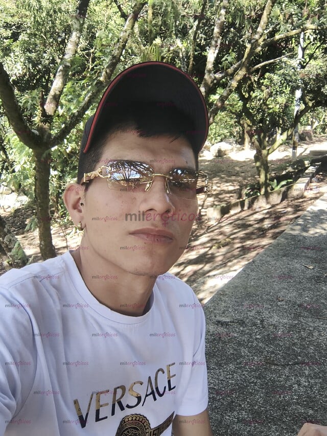 FOTOS DE PAISA JOVEN RELÁJADO PARCHADO DESCOMPLICADO SORNERO SERIO VARONIL MENTE ABIERTA