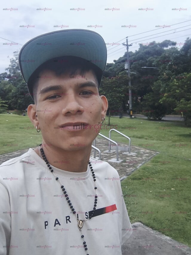 FOTOS DE PAISA JOVEN RELÁJADO PARCHADO DESCOMPLICADO SORNERO SERIO VARONIL MENTE ABIERTA