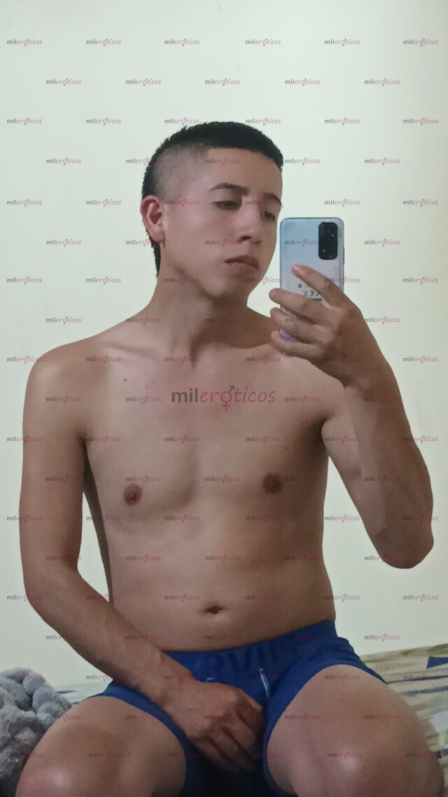 FOTOS DE POLLO SORNERO AGUANTADOR CON GANAS DE DIVERTIRSE EN TUS NOCHES