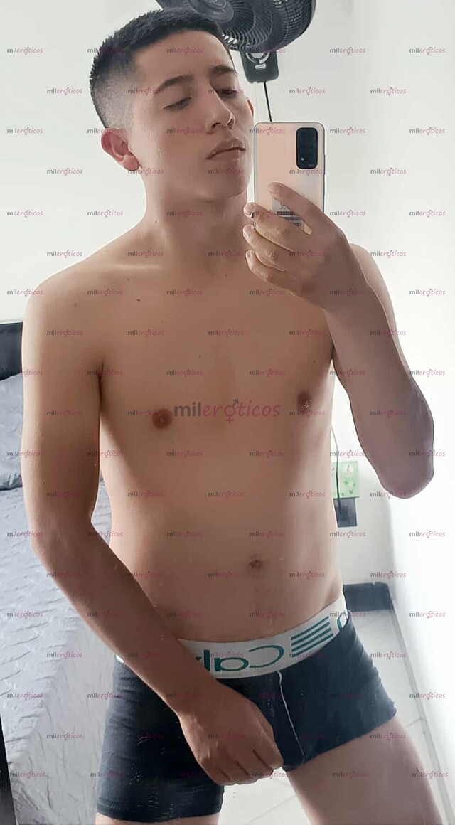 FOTOS DE POLLO SORNERO AGUANTADOR CON GANAS DE DIVERTIRSE EN TUS NOCHES