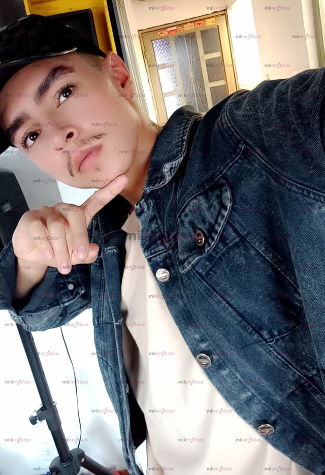 FOTOS DE VERGON LECHERO 20 CM 19 AÑOS ARRECHO MORBOSO