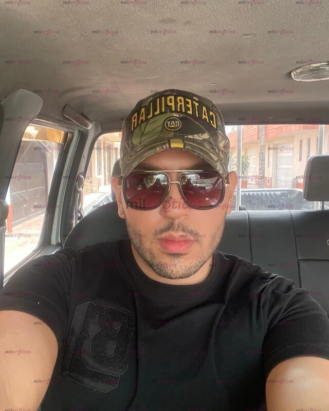 FOTOS DE RANCHERO COLOMBIANO PAISA, DERRAMANDO LECHE PARA TI