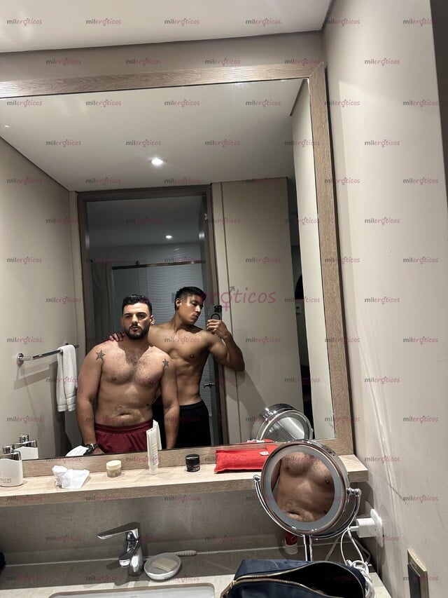 FOTOS DE CHICOS ESCORTS NUEVO EN LA CIUDAD . SOMOS DOS VERGONES BIEN ARRECHOS