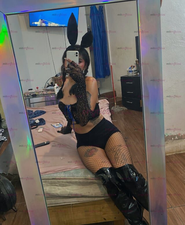 FOTOS DE CONTENIDO DESDE 200 VIDEOLLAMADAS CALIENTES POR CAMARA SOLO SERVICIO VIRTUAL