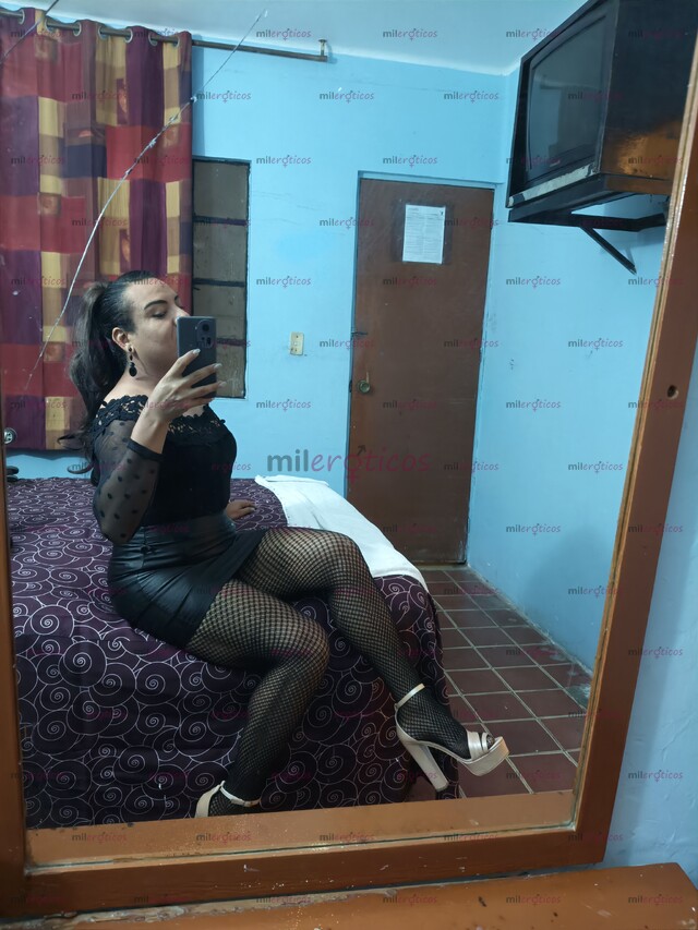 FOTOS DE CHICA TV DE VISITA Y CON MUCHAS GANAS DE SER FOLLADA