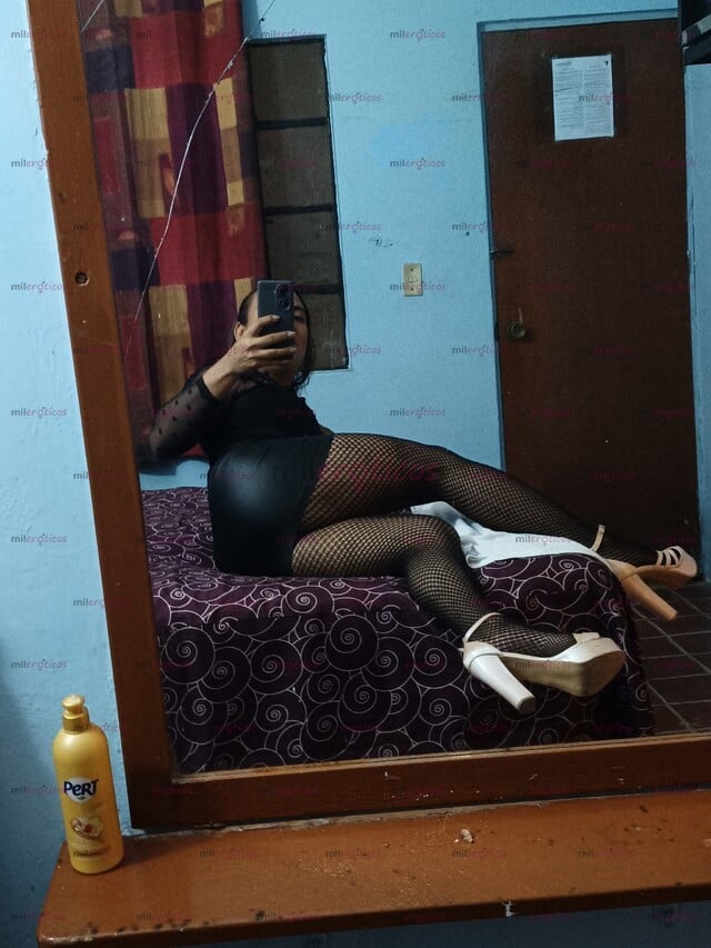 FOTOS DE CHICA TV DE VISITA Y CON MUCHAS GANAS DE SER FOLLADA