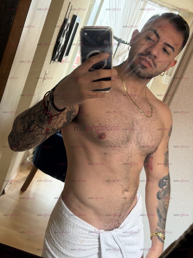 FOTOS DE CHACAL VARONIL CON RICO CULO Y VERGA LISTO PARA PASAR UNA RICA EXPERIENCIA