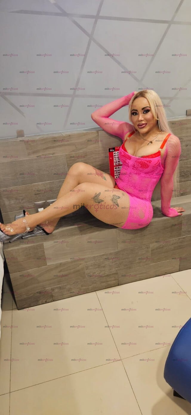 FOTOS DE ZORRITA MUY CACHONDA SEXI DEVORADORA DE VERGAS TODA UNA PUTA EN LA CAMA