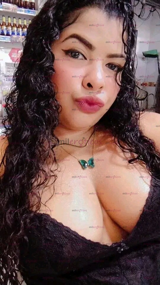 FOTOS DE MORENA, SEXI, ARDIENTE, FETICHES, SUMICION