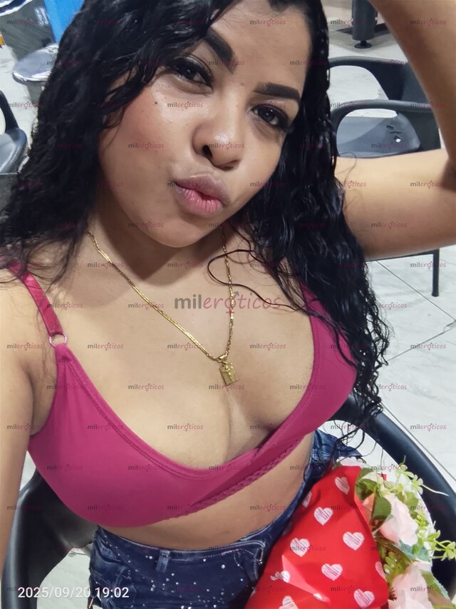 FOTOS DE MORENA, SEXI, ARDIENTE, FETICHES, SUMICION