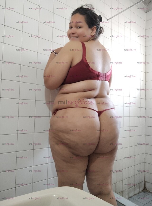 FOTOS DE POPPY CHICA BBW CULONA MUY SEXY Y ARDIENTE