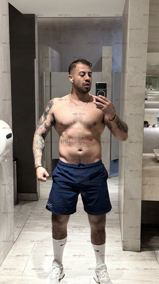 FOTOS DE CHACAL VARONIL CON RICO CULO Y VERGA LISTO PARA PASAR UNA RICA EXPERIENCIA