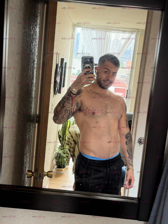 FOTOS DE CHACAL VARONIL CON RICO CULO Y VERGA LISTO PARA PASAR UNA RICA EXPERIENCIA