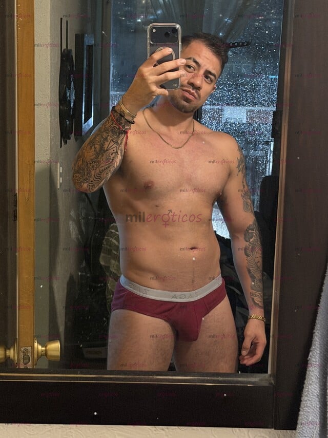 FOTOS DE CHACAL VARONIL CON RICO CULO Y VERGA LISTO PARA PASAR UNA RICA EXPERIENCIA