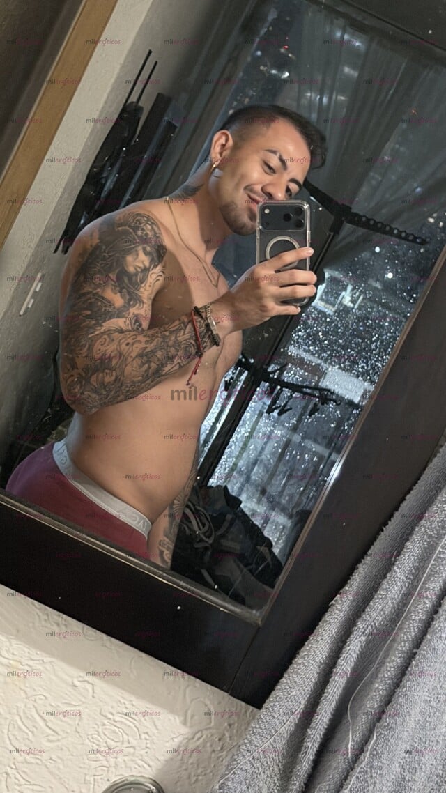 FOTOS DE CHACAL VARONIL CON RICO CULO Y VERGA LISTO PARA PASAR UNA RICA EXPERIENCIA