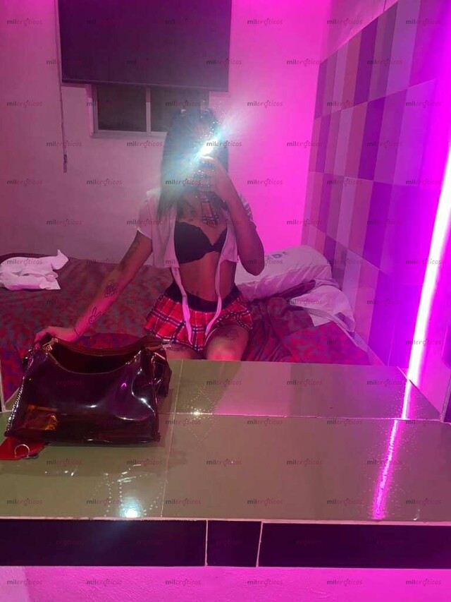 FOTOS DE CONÓCEME SOY HONEY Y VERÁS QUE NO SOY UNA MÁS SOY LA QUE DEJARÁ HUELLA