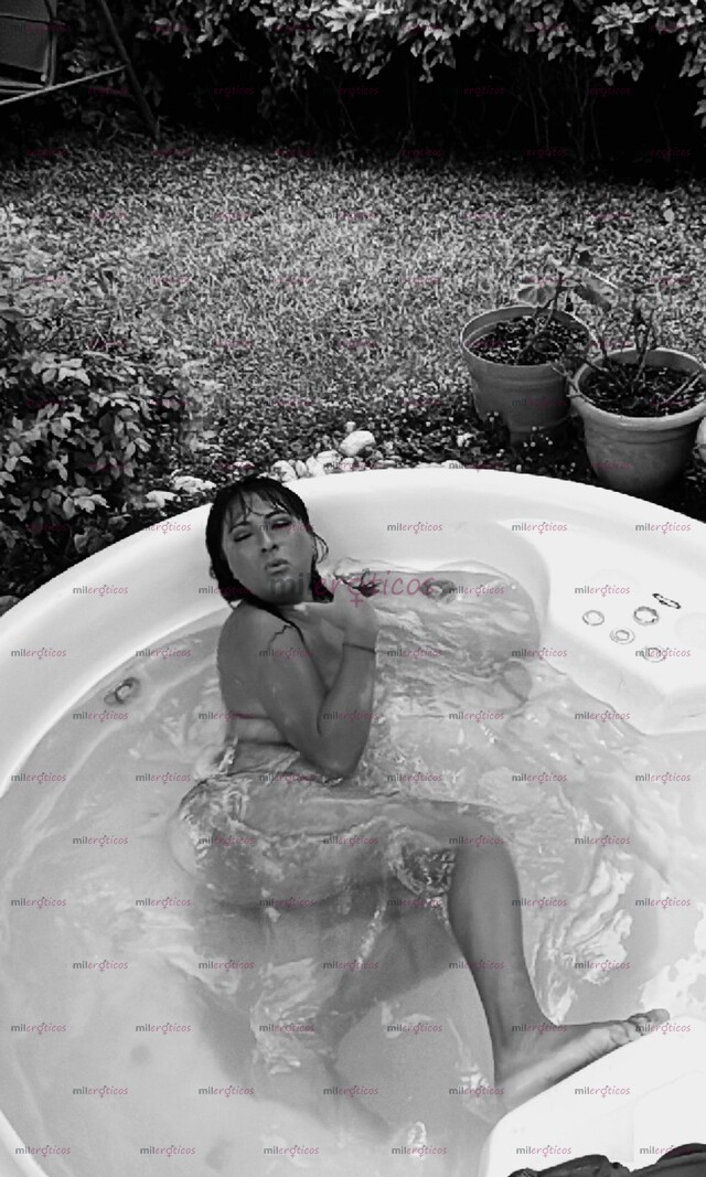 FOTOS DE PIEL CANELA CACHONDA LISTA PARA PASARLA DELICIOSO SIN PROBLEMAS DE ERECCIÓN