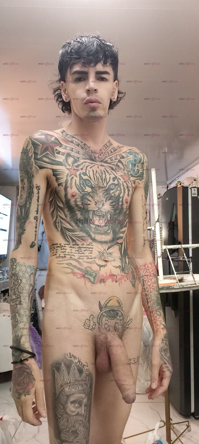 FOTOS DE FLACO ACTIVO BLANCO TATUADO VERGON MORBOSO