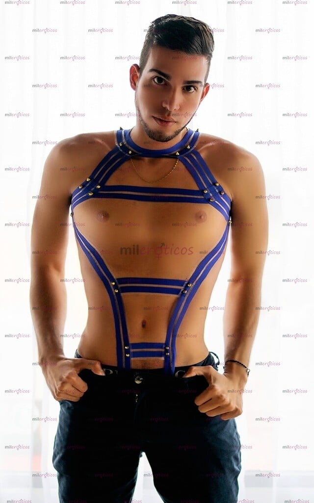 FOTOS DE BISEXUAL ALTO, SERIO, DOTADO DISPONIBLE PARAA DARTE PLACER