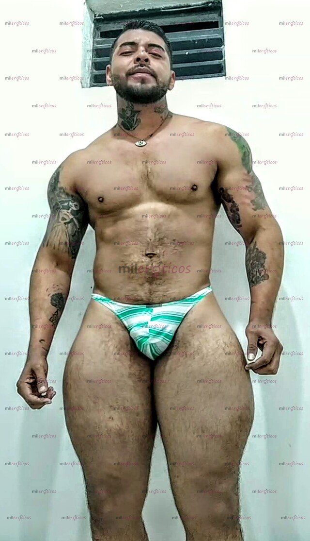 FOTOS DE MUSCULOSO ESPECIAL PARA BI Y HETEROS CURIOSOS