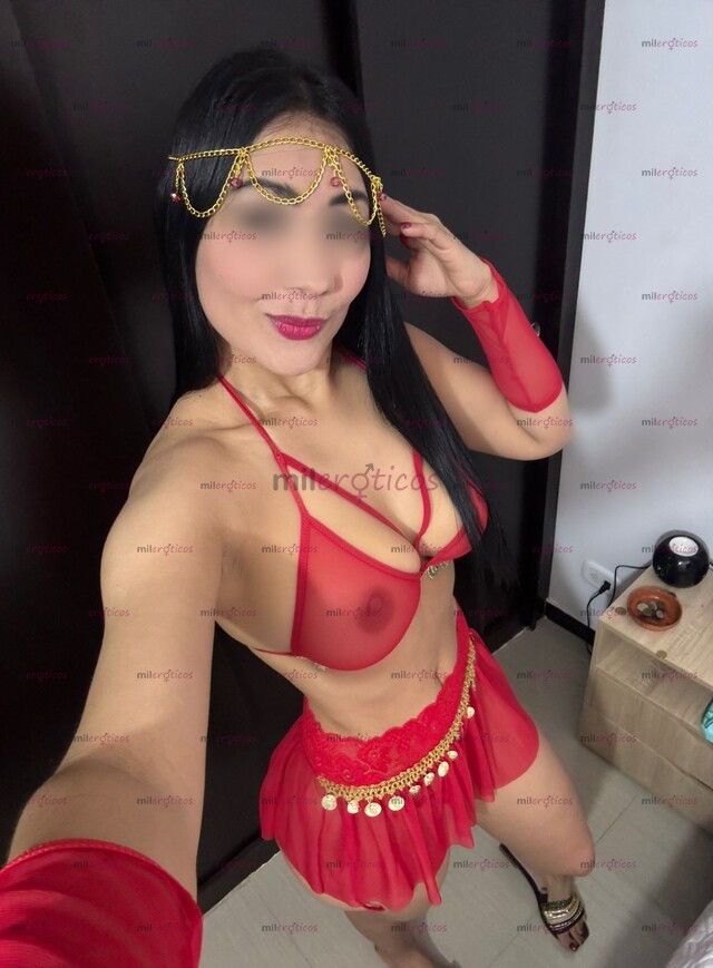 FOTOS DE OJOS RASGADOS CABELLO NEGRO APOTEOSICA DELICADA SEXUAL DIVERTIDA GLAMUROSA