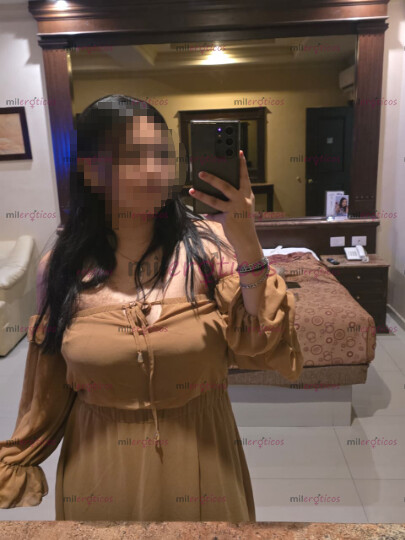 FOTOS DE MONI, INICIANDO EN GPE, EXTREMADAMENTE COMPLACIENTE......