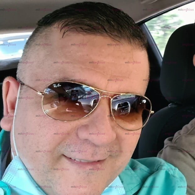 FOTOS DE HAGO MASAJE EROTICO SOLO A DAMAS MAYORES DE EDAD EN BUCARAMANGA !