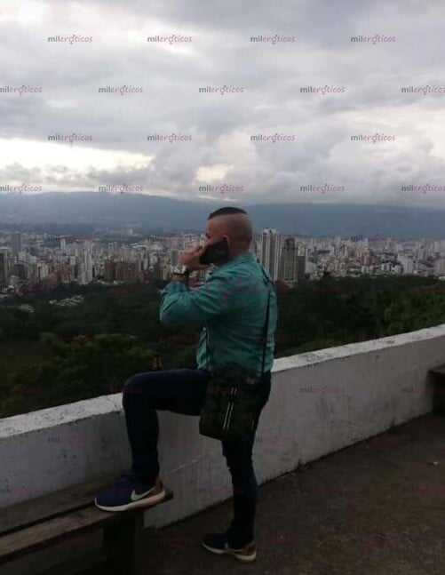 FOTOS DE HAGO MASAJE EROTICO SOLO A DAMAS MAYORES DE EDAD EN BUCARAMANGA !