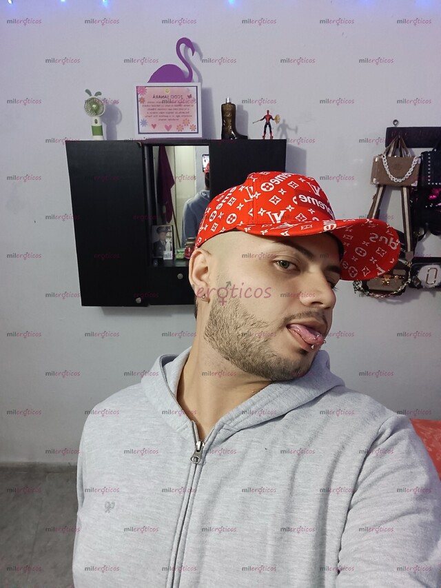 FOTOS DE JOSE CON SITIO DISPUESTO A TODO 24 AÑOS SERIO BARBADO VELLUDO