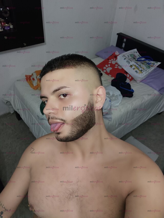 FOTOS DE JOSE CON SITIO DISPUESTO A TODO 24 AÑOS SERIO BARBADO VELLUDO