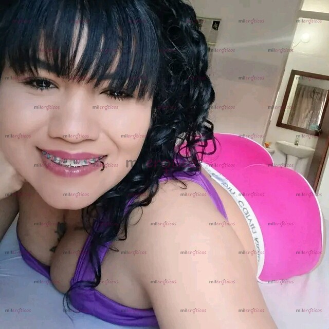 FOTOS DE CHURQUITA LLEGANDO CON SUS AMIGAS...SOLO PARA USTEDES BEBE