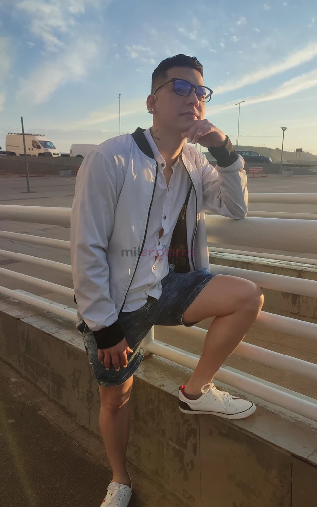 Chico masculino joven para complacer tu fetiches sexuales y mas disponible cualquier momento de nuevo santiago ven y aprovecha un buen rato hago a dom...