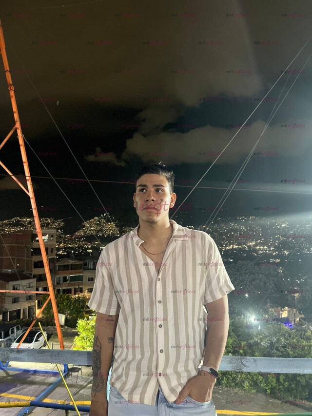 FOTOS DE MARCOS, COSTEÑO DE 1.90M, COMPLACIENTE EL CUAL SABE COCINAR EXPERIENCIAS