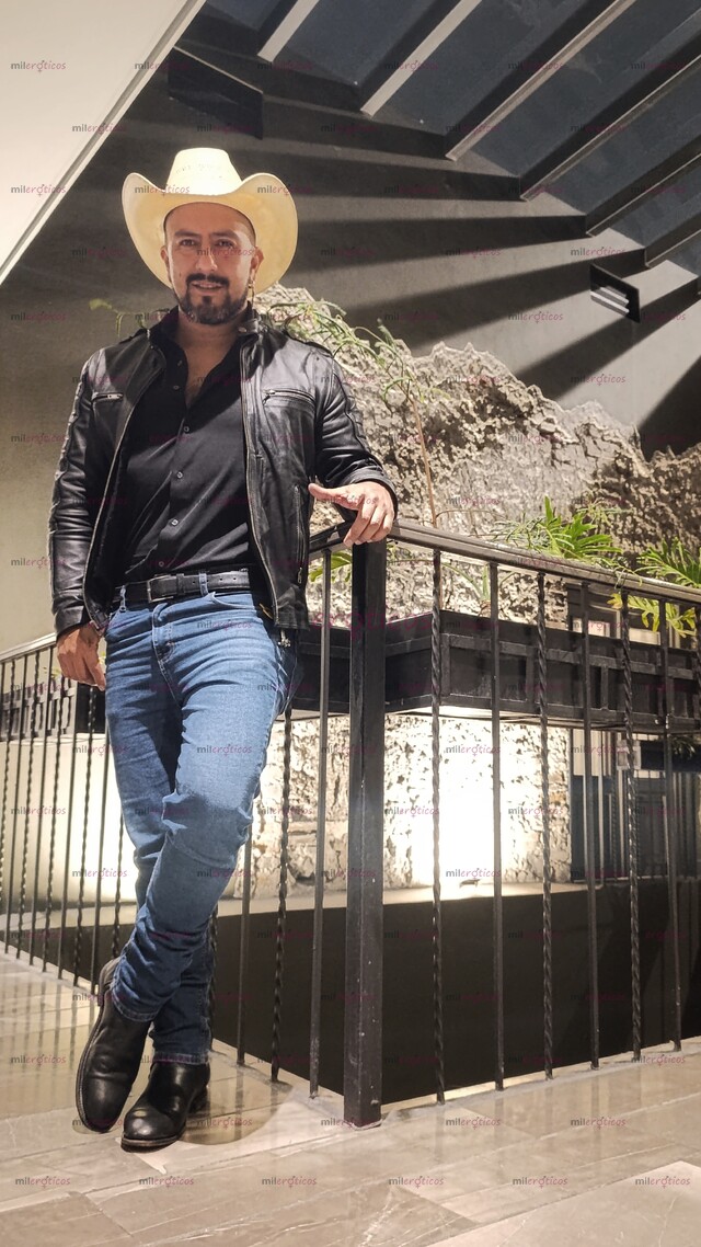 FOTOS DE MACHO VERACRUZANO PARA DESPERTAR TUS FANTASÍAS Y DESEOS ERÓTICOS