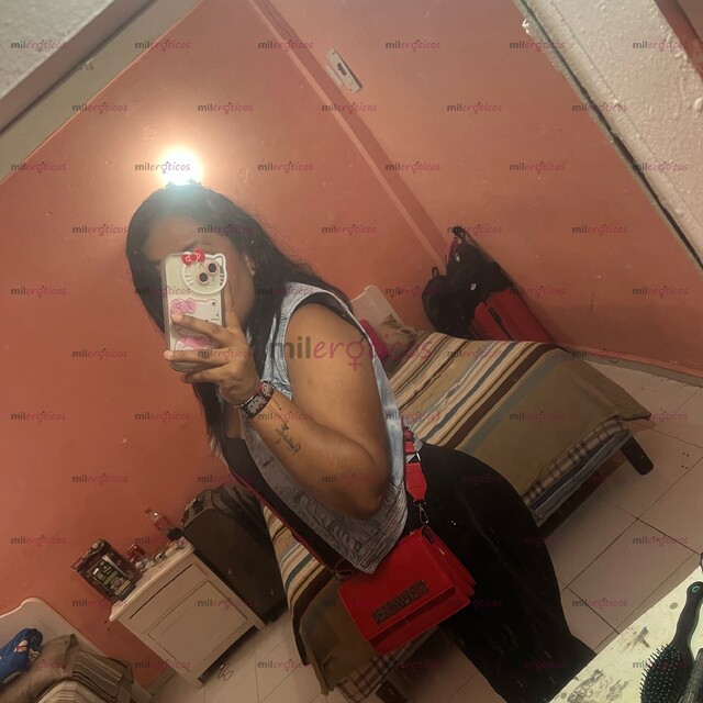 FOTOS DE MORENITA LINDA DISPONIBLE CON LUGAR VEN CONÓCEME TENGO UN RICO CULO